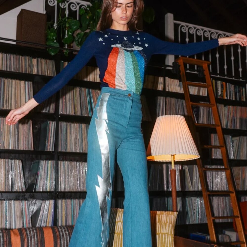 Stoned Immaculate David Bowie Major Tom Spaceship Metallic Blue Sweater S